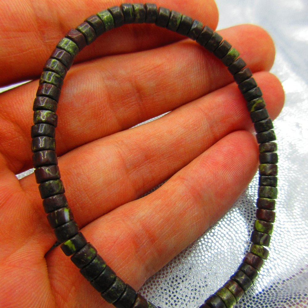 Dragon Bloodstone 4mm Heishi 7" Stretchy Gemstone Bracelet